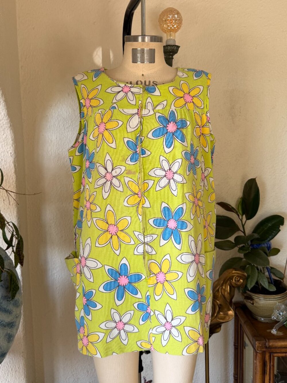60s Vintage Floral Print Mod Style Mini Dress VTG